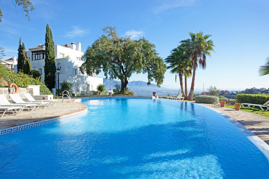 Apartment Jacarandas De Elviria Marbella Exterior photo