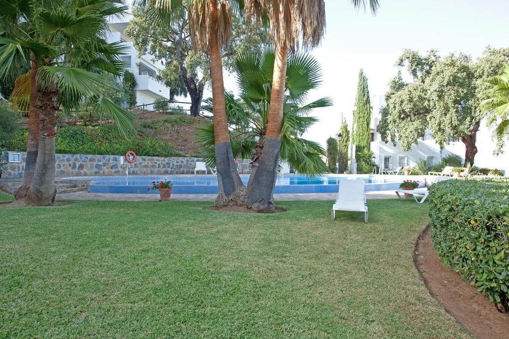 Apartment Jacarandas De Elviria Marbella Exterior photo